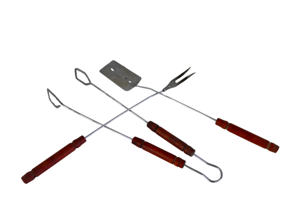 eine Grillschaufen, Speiß und eine Grillzange